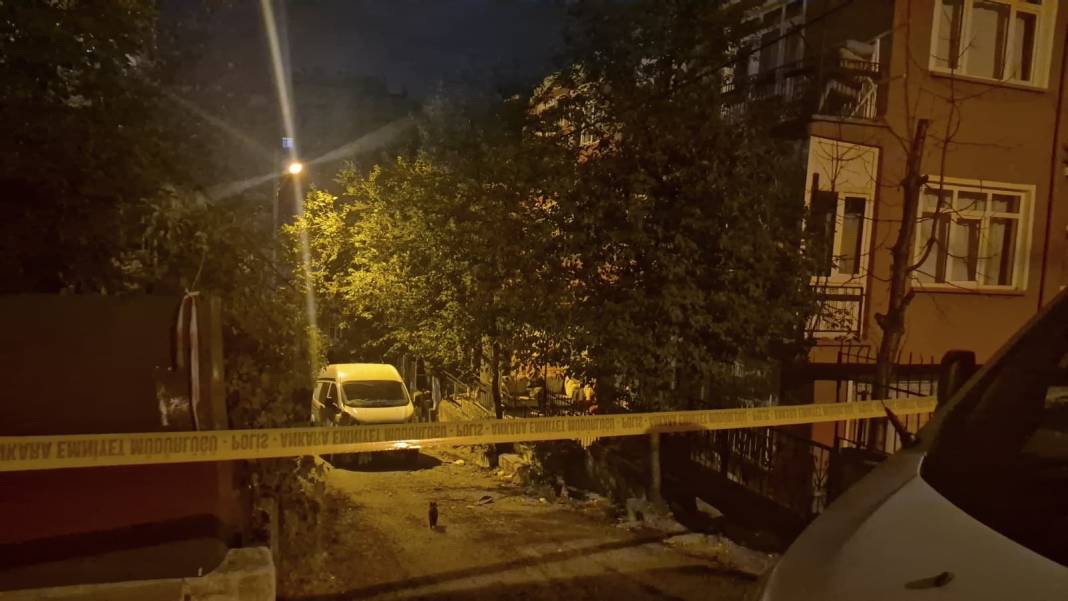 Bir dairede 3 kişinin cesedi bulundu! 7